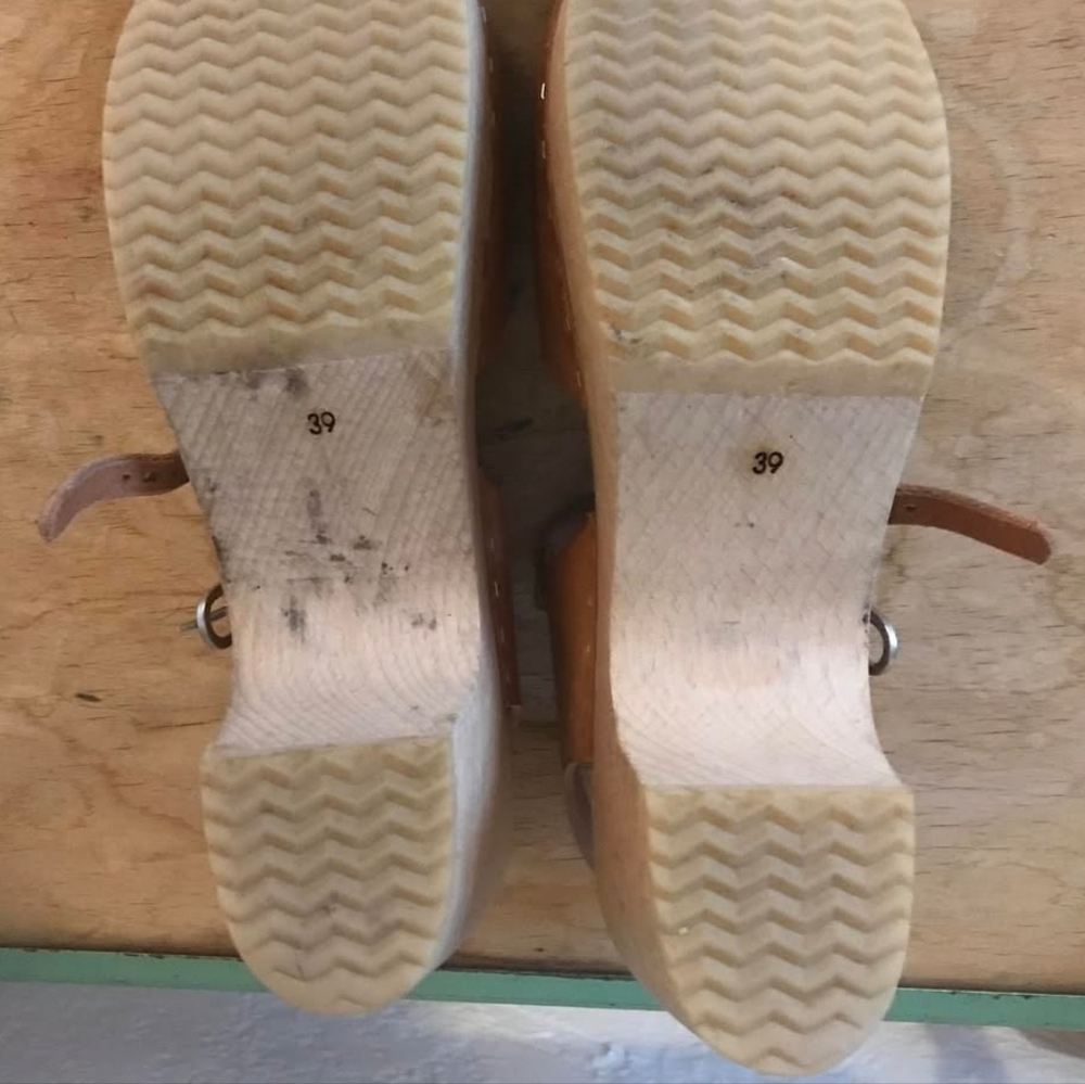 Zuzii Clogs - Picture 8 of 8